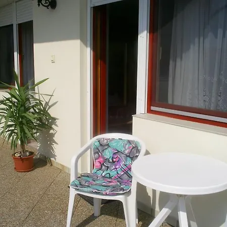 Homestay House Black *